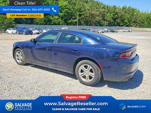 Used 2016 Dodge Charger SE RWD image 3