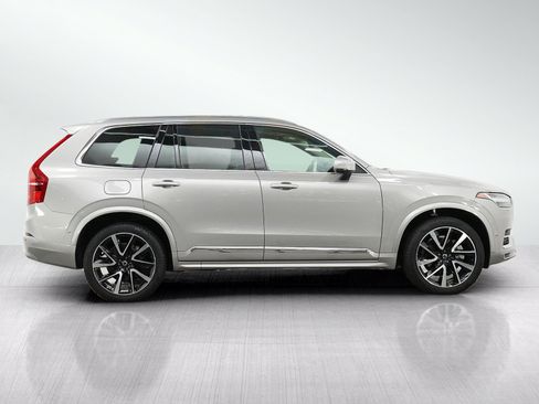 Used 2023 Volvo XC90 B6 Plus AWD/4WD image 6