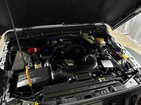 Used 2020 Jeep Wrangler Unlimited Sport AWD/4WD image 7