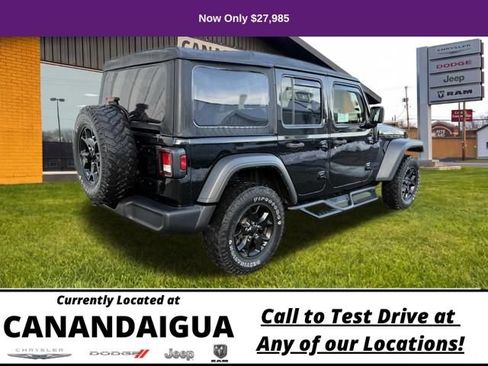 Used 2022 Jeep Wrangler Unlimited Sport AWD/4WD image 7