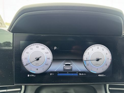 Used 2023 Hyundai Elantra SEL w/ Convenience Package FWD image 32