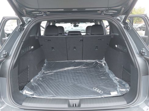 New 2027 Audi Q6 e-tron Premium AWD/4WD image 12