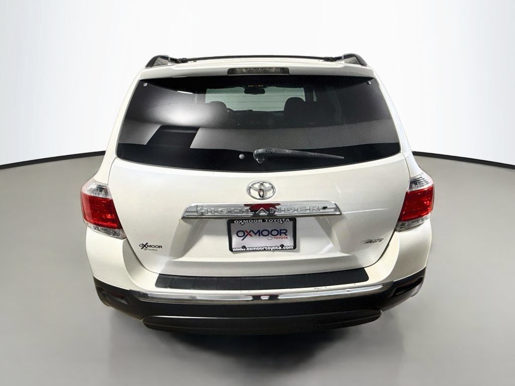 Used 2013 Toyota Highlander SE AWD/4WD image 6