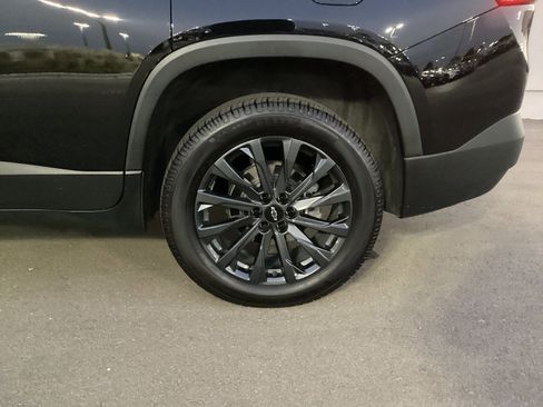 Used 2022 Chevrolet Traverse RS image 14