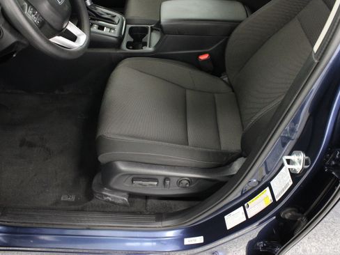 Used 2025 Honda CR-V EX image 15