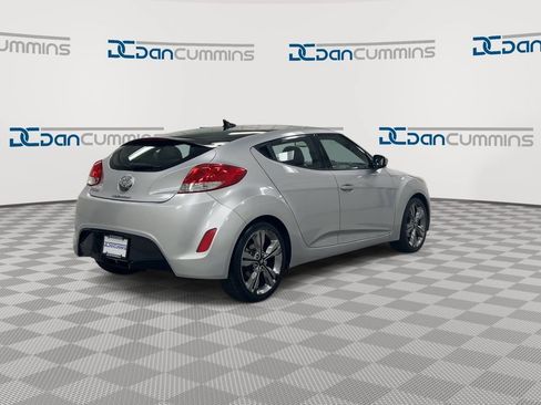 Used 2016 Hyundai Veloster w/ Option Group 02 FWD image 8