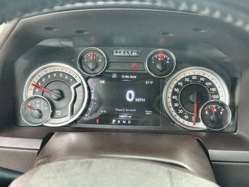 Used 2017 RAM 1500 Laramie RWD image 12