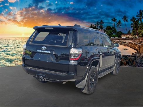 Used 2024 Toyota 4Runner SR5 image 5