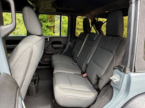 Used 2024 Jeep Wrangler Unlimited Sport AWD/4WD image 13
