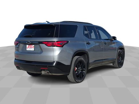 Used 2023 Chevrolet Traverse Premier w/ Redline Edition image 8