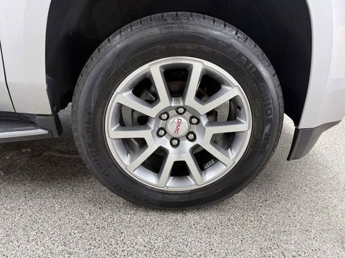 Used 2017 GMC Yukon Denali AWD/4WD image 48
