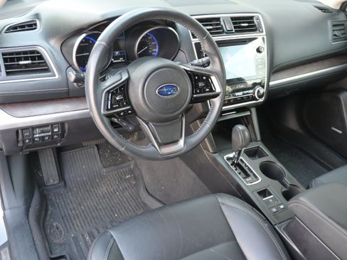 Used 2019 Subaru Outback 2.5i Limited AWD/4WD image 11