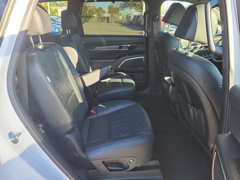 Certified 2023 Kia Telluride SX Prestige X-Pro image 12