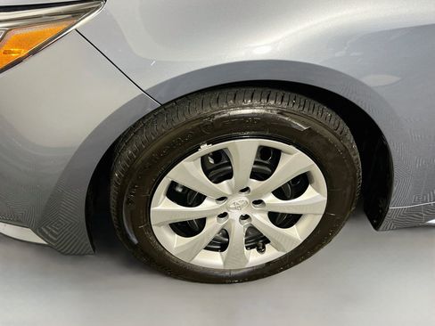 Used 2026 Toyota Corolla LE FWD image 13