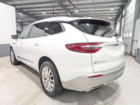 Used 2021 Buick Enclave Premium w/ Surround and Sites Package AWD/4WD image 5