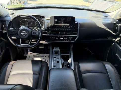 Used 2022 Nissan Pathfinder SL FWD image 30