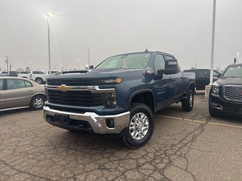Certified 2025 Chevrolet Silverado 3500 LT w/ All Star Edition image 1