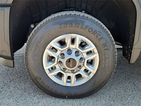 New 2025 GMC Sierra 2500 SLE w/ SLE Value Package; image 7