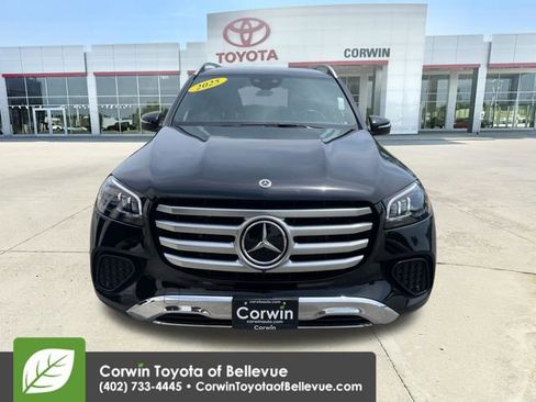 Used 2025 Mercedes-Benz GLS 450 4MATIC image 8