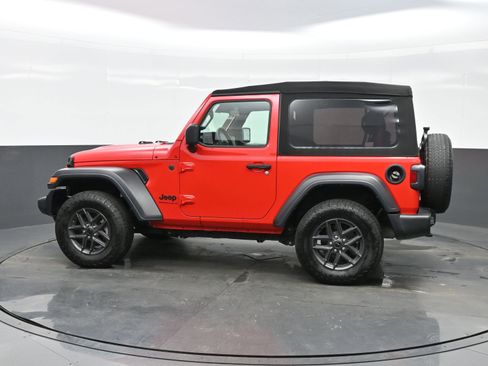 Used 2024 Jeep Wrangler Sport S image 3
