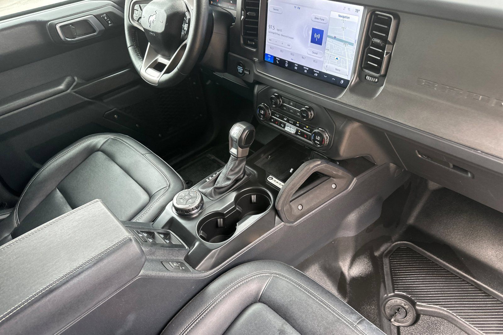 Used 2025 Ford Bronco Badlands AWD/4WD image 16