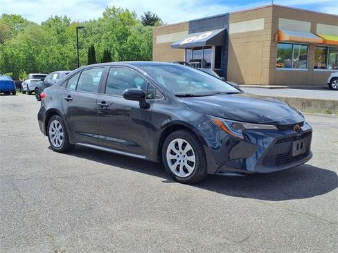 Used 2021 Toyota Corolla LE image 23