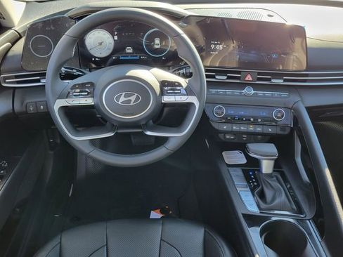 New 2026 Hyundai Elantra Limited image 4