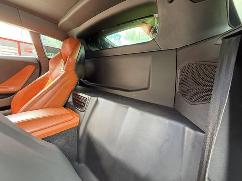 Used 2016 Lamborghini Huracan LP 610-4 image 16