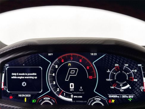 Used 2024 Lamborghini Revuelto image 17