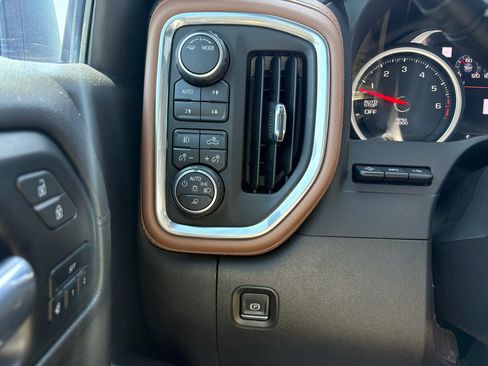 Used 2021 Chevrolet Silverado 1500 High Country w/ Technology Package AWD/4WD image 20