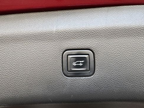 Used 2021 Buick Enclave Essence w/ Sound and Sites Package image 36