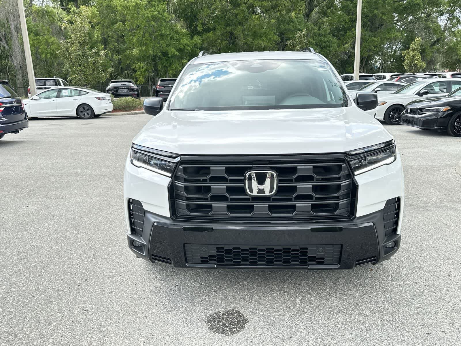 New 2026 Honda Pilot Sport image 9