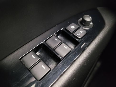 Used 2019 MAZDA CX-5 Touring image 27