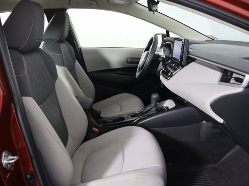 Used 2022 Toyota Corolla LE FWD image 18