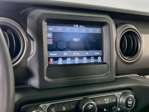 Used 2023 Jeep Gladiator Sport AWD/4WD image 14
