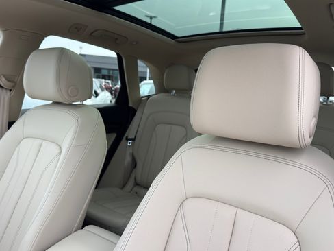 Certified 2023 Audi Q5 2.0T Premium w/ Convenience Package image 14