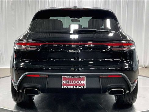 Used 2024 Porsche Macan image 9