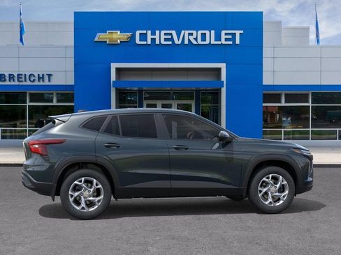 New 2026 Chevrolet Trax LS FWD image 5