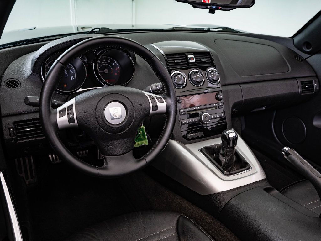 Used 2007 Saturn Sky w/ Premium Trim Pkg RWD image 5