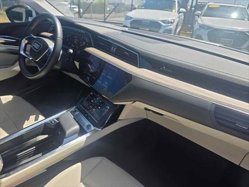 Used 2024 Audi Q8 e-tron Premium Plus w/ Premium Plus Package AWD/4WD image 11