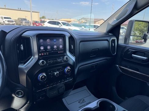 Used 2020 GMC Sierra 3500 SLE w/ SLE Convenience Package AWD/4WD image 16