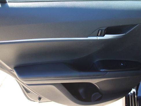 Used 2018 Toyota Camry LE w/ Audio Package FWD image 15