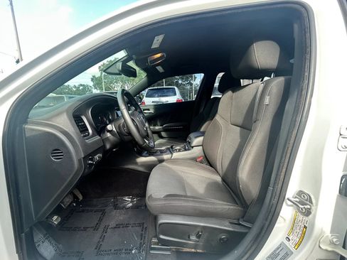 Used 2016 Dodge Charger SXT w/ Blacktop Package RWD image 11