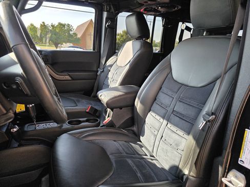 Used 2014 Jeep Wrangler Unlimited Sport w/ Quick Order Package 24S image 14