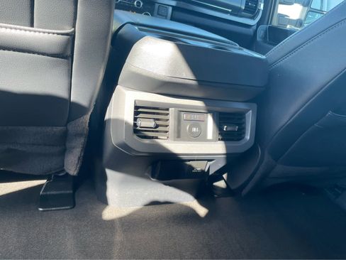 Used 2024 Ford F250 Lariat w/ Lariat Ultimate Package image 37