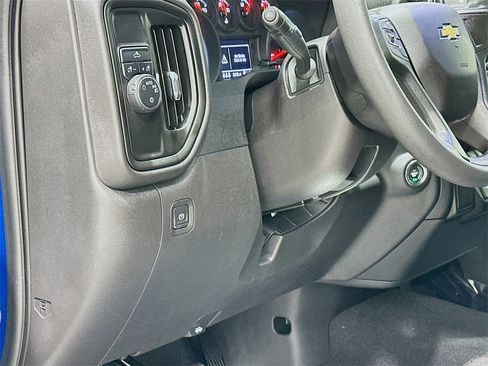 Used 2024 Chevrolet Silverado 1500 Custom image 10