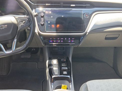 Used 2022 Chevrolet Bolt EUV Premier FWD image 17