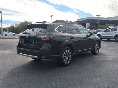 Used 2024 Subaru Outback Limited image 6