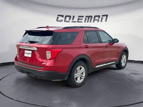 Used 2020 Ford Explorer XLT w/ Comfort Package image 5