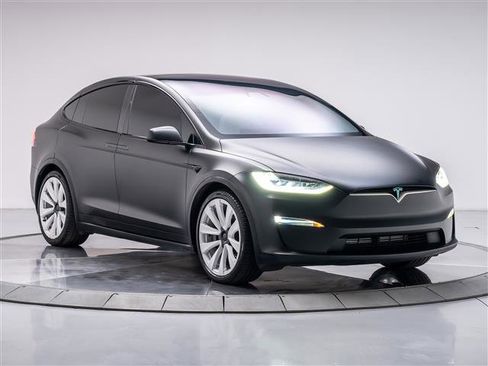 Used 2022 Tesla Model X Plaid image 7